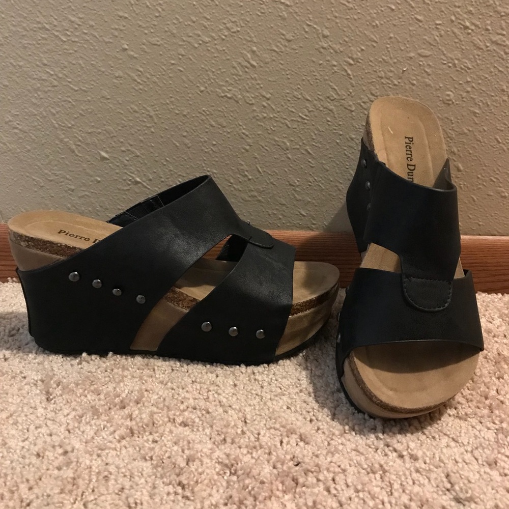 Pierre Dumas Hester-7 Wedge Sandals